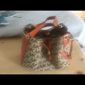Michael kors purse